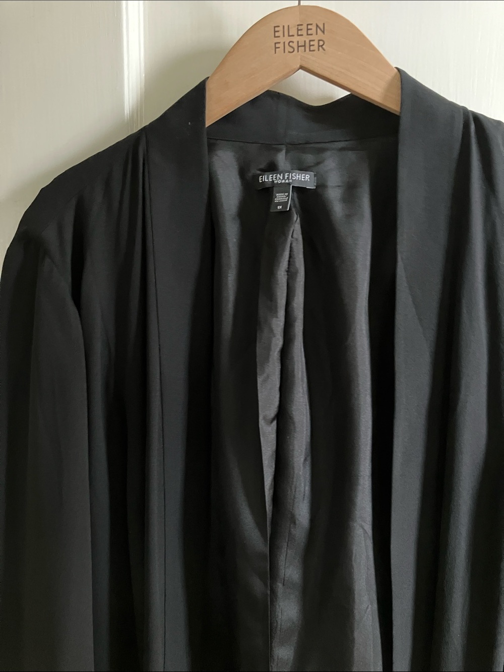 Fabulous Eileen Fisher Black Silk Jacket